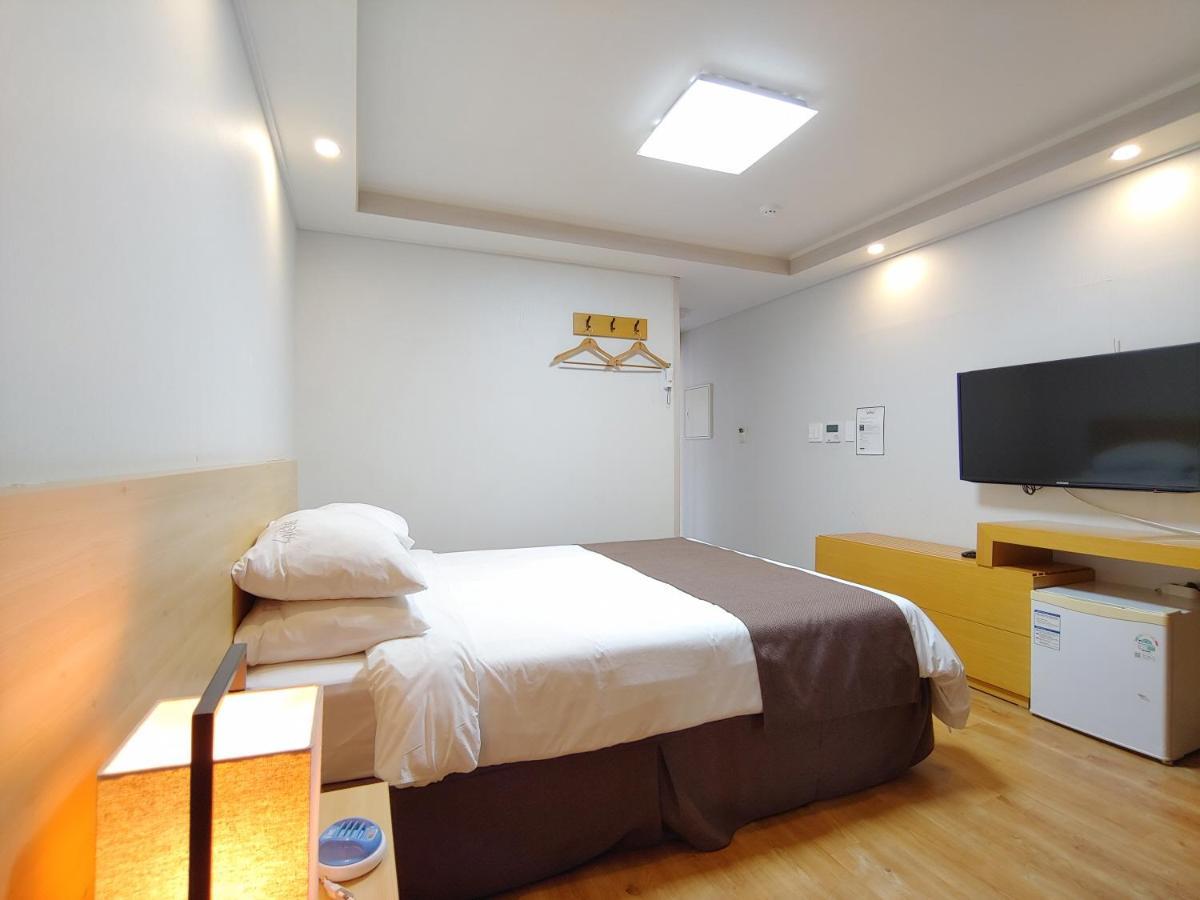 Jeju Lavender Hotel Seogwipo Luaran gambar